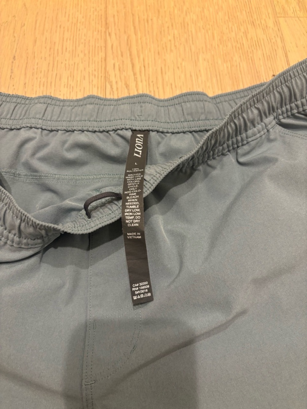 Vuori Maverick Volley Shorts 6” - Picture 3 of 3